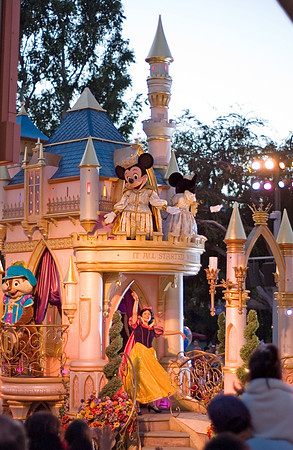 Disneyland-Parade of Dreams