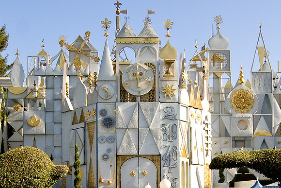 Disneyland-It's a Small World