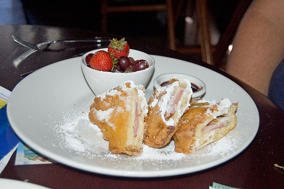Monte Cristo sandwich